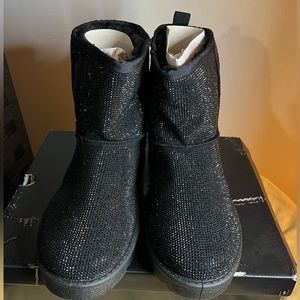 Torrid embellished boot size 10